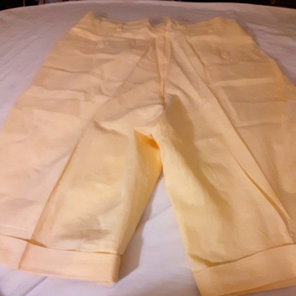 TRUST YELLOW  MEN LINEN SHORT IN SIZE 34 - Picture 7 of 15